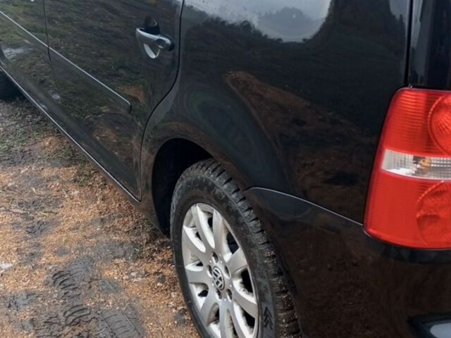 Черный Фольксваген Туран, объемом двигателя 0 л и пробегом 260 тыс. км за 7000 $, фото 3 на Automoto.ua