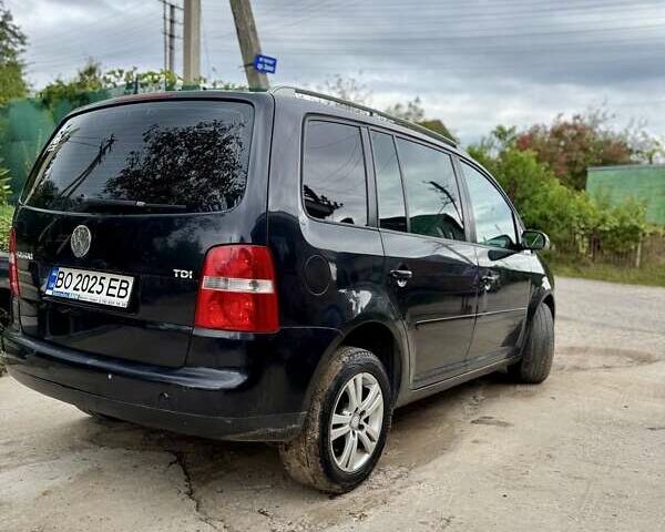 Черный Фольксваген Туран, объемом двигателя 1.98 л и пробегом 336 тыс. км за 5750 $, фото 10 на Automoto.ua