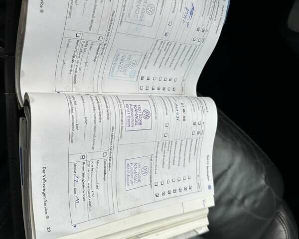 Черный Фольксваген Туран, объемом двигателя 1.6 л и пробегом 192 тыс. км за 5700 $, фото 23 на Automoto.ua