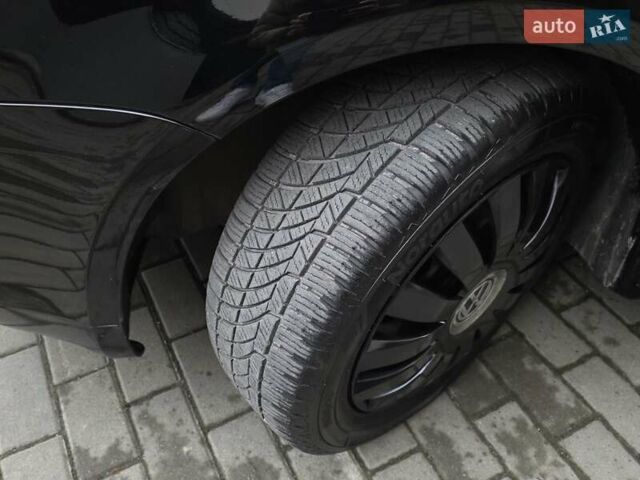 Черный Фольксваген Туран, объемом двигателя 1.6 л и пробегом 219 тыс. км за 5399 $, фото 16 на Automoto.ua