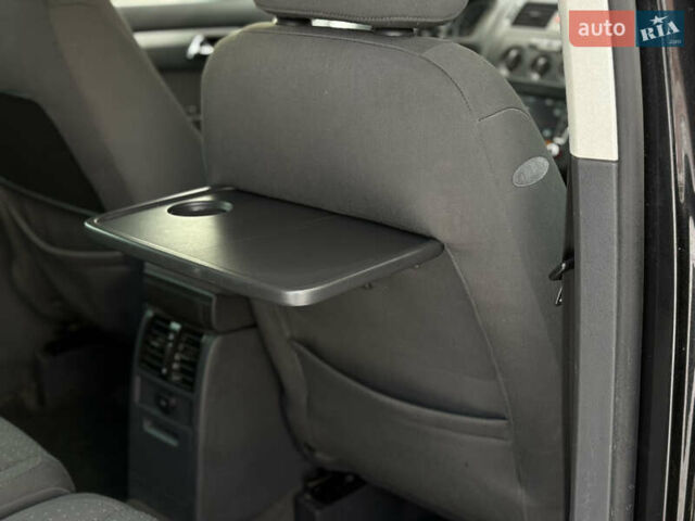 Чорний Фольксваген Туран, об'ємом двигуна 1.6 л та пробігом 229 тис. км за 5250 $, фото 48 на Automoto.ua