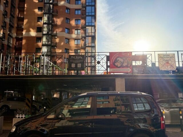 Черный Фольксваген Туран, объемом двигателя 1.6 л и пробегом 190 тыс. км за 6700 $, фото 4 на Automoto.ua