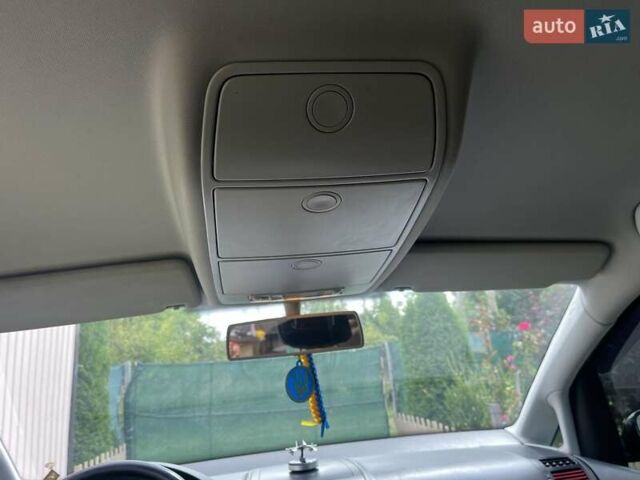 Чорний Фольксваген Туран, об'ємом двигуна 1.6 л та пробігом 216 тис. км за 6500 $, фото 2 на Automoto.ua