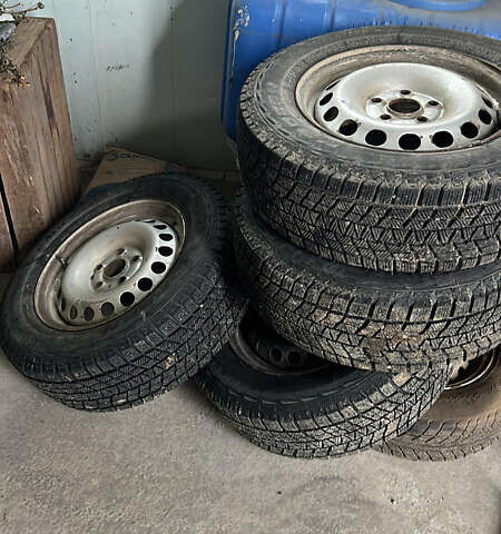 Черный Фольксваген Туран, объемом двигателя 1.9 л и пробегом 419 тыс. км за 5900 $, фото 29 на Automoto.ua