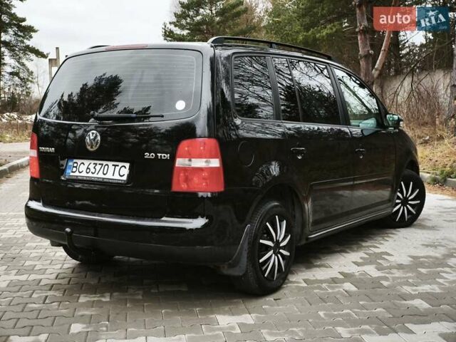 Черный Фольксваген Туран, объемом двигателя 2 л и пробегом 321 тыс. км за 5500 $, фото 11 на Automoto.ua