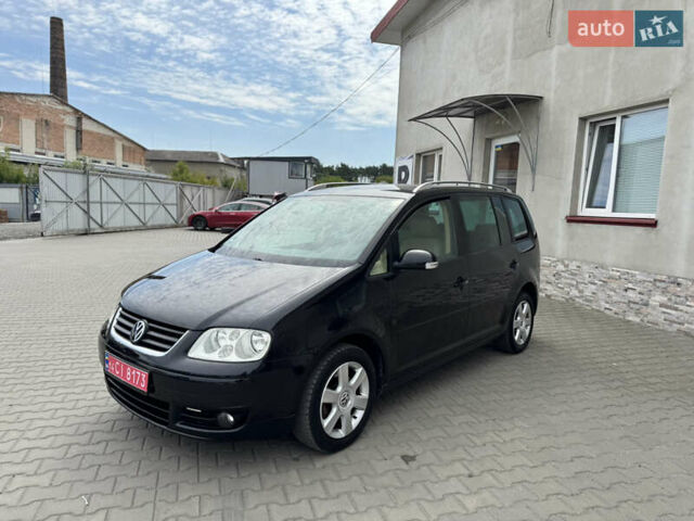 Черный Фольксваген Туран, объемом двигателя 1.98 л и пробегом 188 тыс. км за 4600 $, фото 4 на Automoto.ua