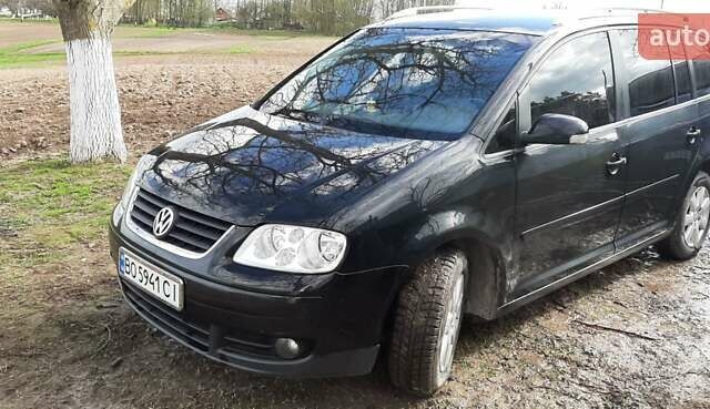 Черный Фольксваген Туран, объемом двигателя 1.9 л и пробегом 280 тыс. км за 6500 $, фото 3 на Automoto.ua
