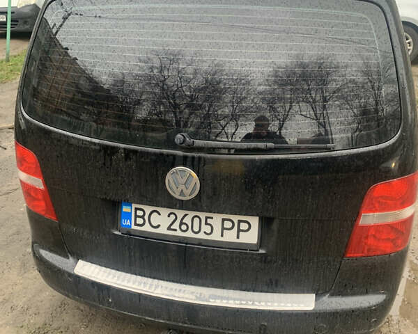 Черный Фольксваген Туран, объемом двигателя 1.9 л и пробегом 358 тыс. км за 5500 $, фото 16 на Automoto.ua