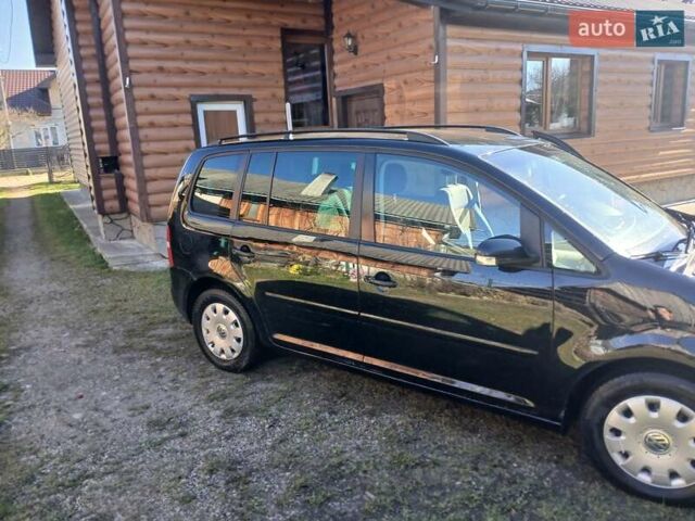 Фольксваген Туран 2005 в Долине на Automoto.ua Черный Фольксваген Туран, объемом двигателя 1.9 л и пробегом 419 тыс. км за 4700 $, фото 10 на Automoto.ua