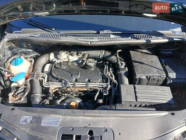 Фольксваген Туран 2005 в Долине на Automoto.ua Черный Фольксваген Туран, объемом двигателя 1.9 л и пробегом 419 тыс. км за 4700 $, фото 11 на Automoto.ua