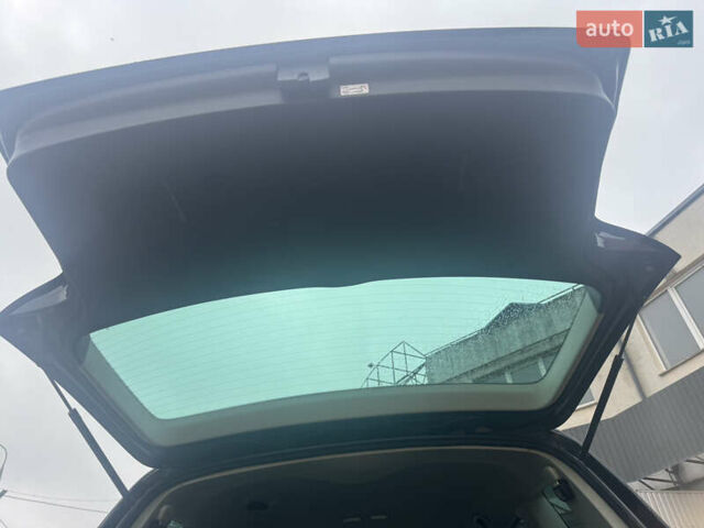 Черный Фольксваген Туран, объемом двигателя 1.9 л и пробегом 246 тыс. км за 7800 $, фото 23 на Automoto.ua