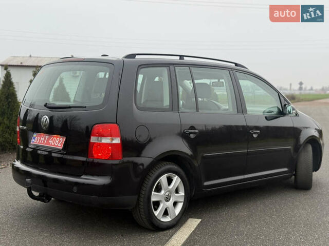 Чорний Фольксваген Туран, об'ємом двигуна 1.6 л та пробігом 220 тис. км за 6200 $, фото 13 на Automoto.ua