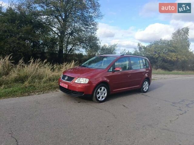 Черный Фольксваген Туран, объемом двигателя 1.6 л и пробегом 261 тыс. км за 4999 $, фото 23 на Automoto.ua