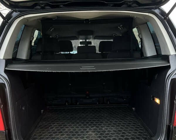 Черный Фольксваген Туран, объемом двигателя 1.9 л и пробегом 285 тыс. км за 6200 $, фото 16 на Automoto.ua