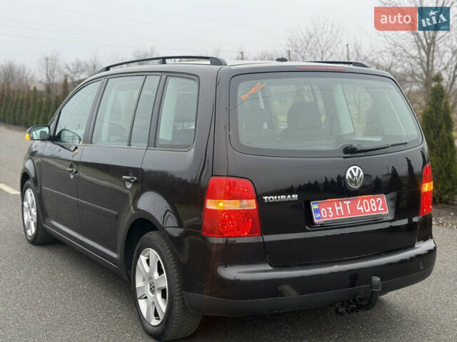 Чорний Фольксваген Туран, об'ємом двигуна 1.6 л та пробігом 220 тис. км за 6200 $, фото 16 на Automoto.ua