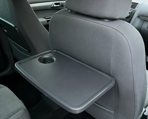 Черный Фольксваген Туран, объемом двигателя 1.6 л и пробегом 246 тыс. км за 5999 $, фото 50 на Automoto.ua