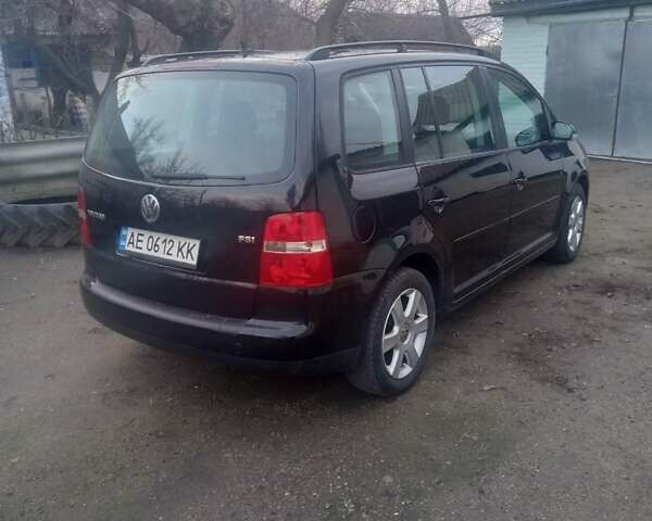 Черный Фольксваген Туран, объемом двигателя 1.6 л и пробегом 280 тыс. км за 5500 $, фото 8 на Automoto.ua