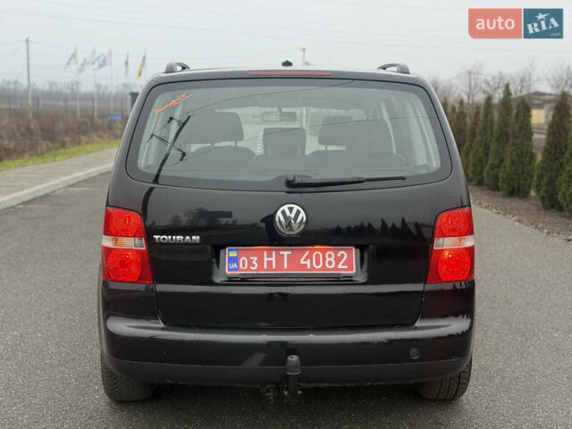 Чорний Фольксваген Туран, об'ємом двигуна 1.6 л та пробігом 220 тис. км за 6200 $, фото 17 на Automoto.ua
