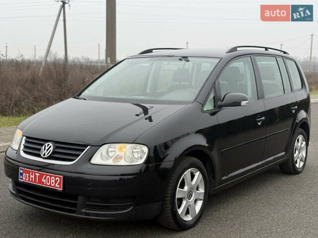 Чорний Фольксваген Туран, об'ємом двигуна 1.6 л та пробігом 220 тис. км за 6200 $, фото 6 на Automoto.ua