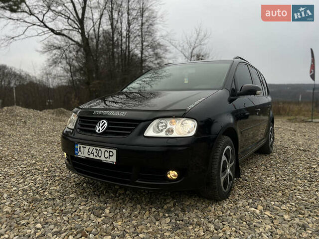 Черный Фольксваген Туран, объемом двигателя 1.9 л и пробегом 285 тыс. км за 6200 $, фото 6 на Automoto.ua