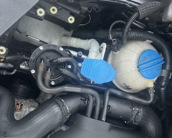 Черный Фольксваген Туран, объемом двигателя 1.9 л и пробегом 246 тыс. км за 7800 $, фото 29 на Automoto.ua