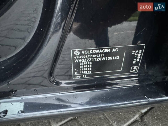 Черный Фольксваген Туран, объемом двигателя 1.9 л и пробегом 246 тыс. км за 7800 $, фото 31 на Automoto.ua