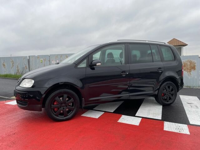 Чорний Фольксваген Туран, об'ємом двигуна 2 л та пробігом 339 тис. км за 6000 $, фото 7 на Automoto.ua