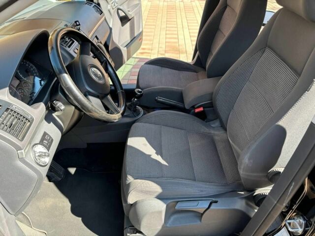 Черный Фольксваген Туран, объемом двигателя 0 л и пробегом 300 тыс. км за 6700 $, фото 4 на Automoto.ua