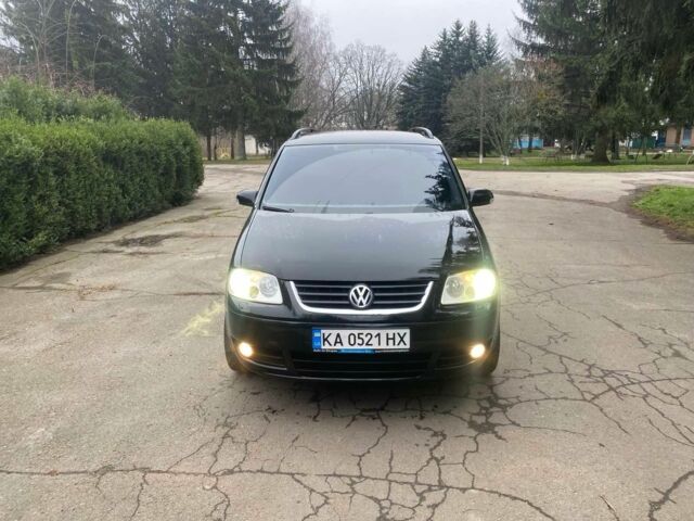 Чорний Фольксваген Туран, об'ємом двигуна 1.9 л та пробігом 290 тис. км за 6500 $, фото 1 на Automoto.ua