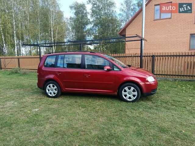 Черный Фольксваген Туран, объемом двигателя 1.6 л и пробегом 261 тыс. км за 4999 $, фото 20 на Automoto.ua