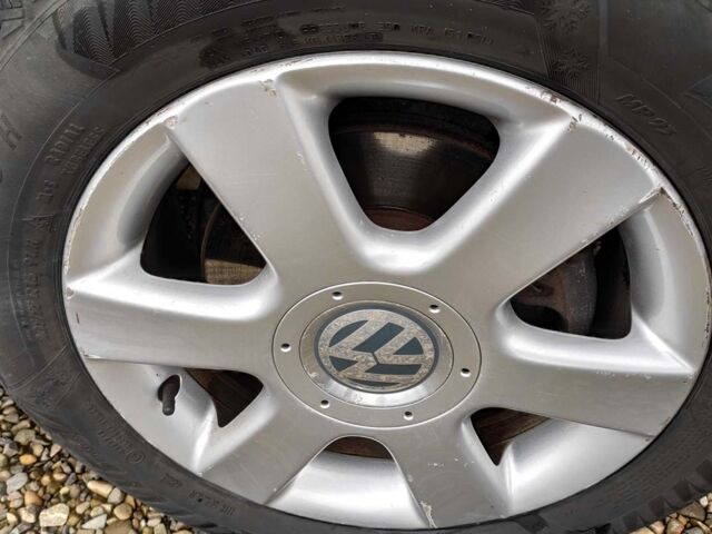 Черный Фольксваген Туран, объемом двигателя 1.6 л и пробегом 289 тыс. км за 5800 $, фото 21 на Automoto.ua