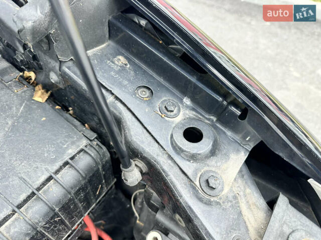 Фольксваген Туран 2006 в Виннице на Automoto.ua Черный Фольксваген Туран, объемом двигателя 1.6 л и пробегом 252 тыс. км за 7777 $, фото 69 на Automoto.ua