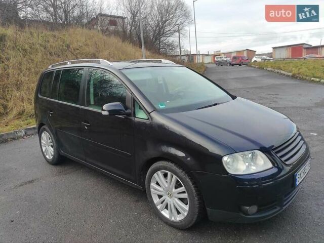 Черный Фольксваген Туран, объемом двигателя 2 л и пробегом 301 тыс. км за 6700 $, фото 13 на Automoto.ua