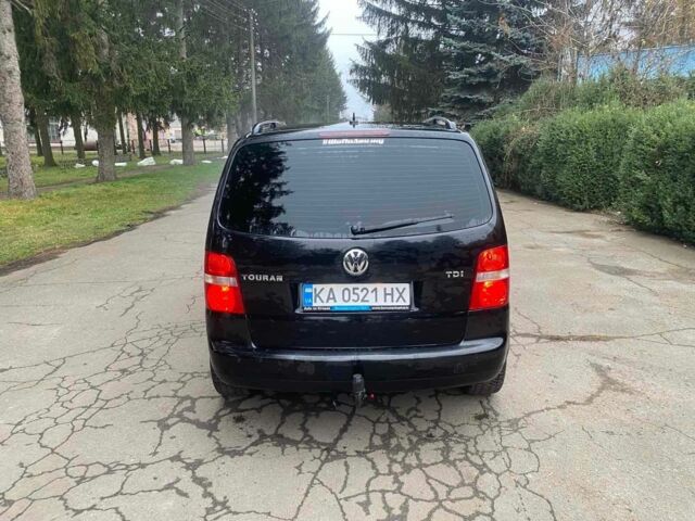 Чорний Фольксваген Туран, об'ємом двигуна 1.9 л та пробігом 290 тис. км за 6500 $, фото 3 на Automoto.ua