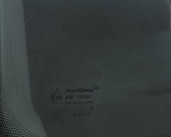 Черный Фольксваген Туран, объемом двигателя 1.9 л и пробегом 285 тыс. км за 6200 $, фото 27 на Automoto.ua