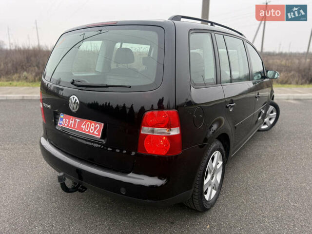 Чорний Фольксваген Туран, об'ємом двигуна 1.6 л та пробігом 220 тис. км за 6200 $, фото 11 на Automoto.ua