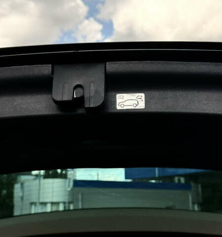 Черный Фольксваген Туран, объемом двигателя 1.6 л и пробегом 190 тыс. км за 6999 $, фото 35 на Automoto.ua