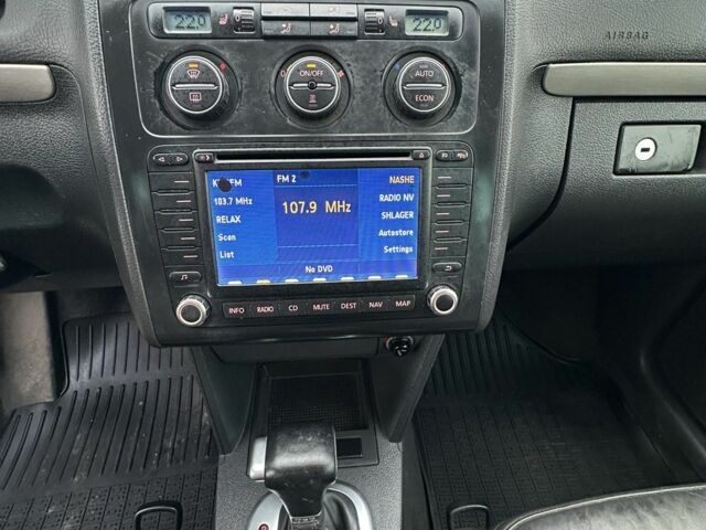 Черный Фольксваген Туран, объемом двигателя 2 л и пробегом 111 тыс. км за 4000 $, фото 11 на Automoto.ua