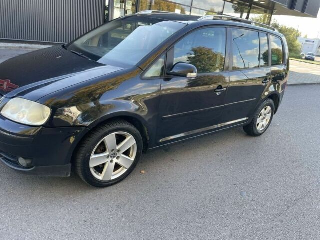 Чорний Фольксваген Туран, об'ємом двигуна 2 л та пробігом 1 тис. км за 3200 $, фото 10 на Automoto.ua