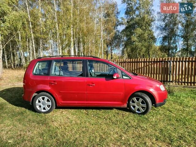 Черный Фольксваген Туран, объемом двигателя 1.6 л и пробегом 261 тыс. км за 4999 $, фото 15 на Automoto.ua