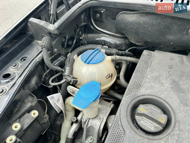 Фольксваген Туран 2006 в Виннице на Automoto.ua Черный Фольксваген Туран, объемом двигателя 1.6 л и пробегом 252 тыс. км за 7777 $, фото 66 на Automoto.ua