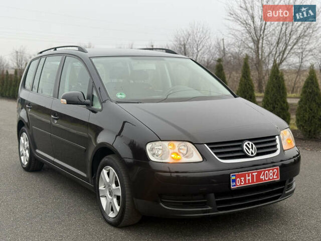 Чорний Фольксваген Туран, об'ємом двигуна 1.6 л та пробігом 220 тис. км за 6200 $, фото 7 на Automoto.ua