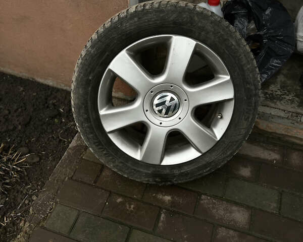 Черный Фольксваген Туран, объемом двигателя 1.9 л и пробегом 285 тыс. км за 6200 $, фото 32 на Automoto.ua