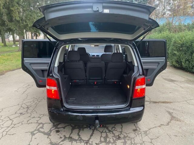 Чорний Фольксваген Туран, об'ємом двигуна 1.9 л та пробігом 290 тис. км за 6500 $, фото 6 на Automoto.ua