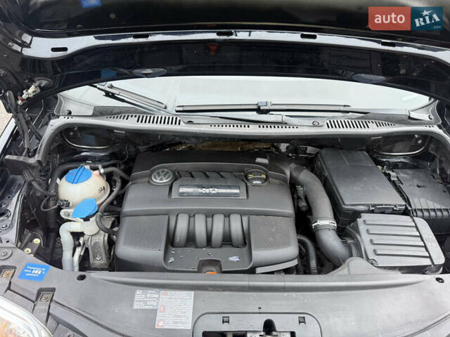 Чорний Фольксваген Туран, об'ємом двигуна 1.6 л та пробігом 220 тис. км за 6200 $, фото 31 на Automoto.ua