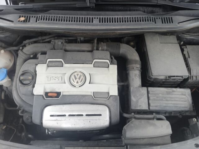 Черный Фольксваген Туран, объемом двигателя 1.4 л и пробегом 218 тыс. км за 6500 $, фото 8 на Automoto.ua