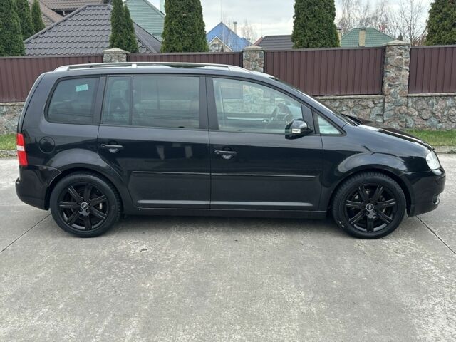 Черный Фольксваген Туран, объемом двигателя 2 л и пробегом 111 тыс. км за 4000 $, фото 7 на Automoto.ua