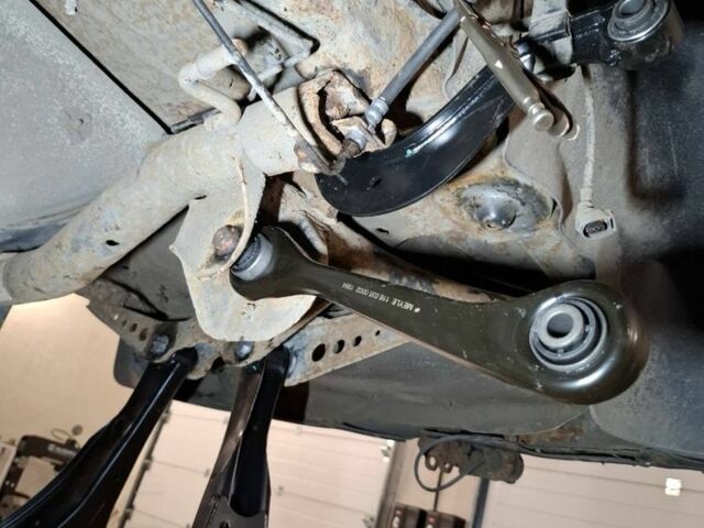 Черный Фольксваген Туран, объемом двигателя 1.9 л и пробегом 250 тыс. км за 3600 $, фото 14 на Automoto.ua