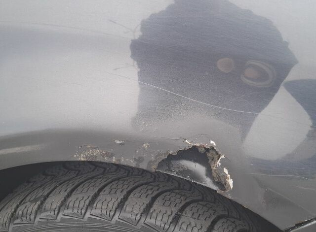 Черный Фольксваген Туран, объемом двигателя 2 л и пробегом 485 тыс. км за 4550 $, фото 5 на Automoto.ua