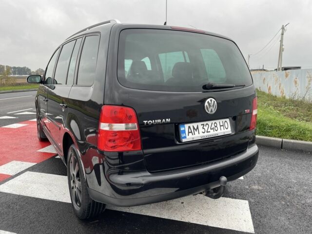 Чорний Фольксваген Туран, об'ємом двигуна 2 л та пробігом 339 тис. км за 6000 $, фото 9 на Automoto.ua